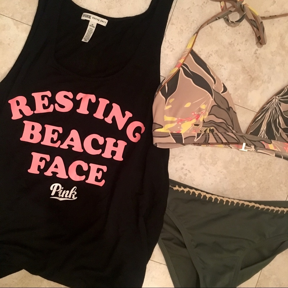 Buy me SALE! Beach Face Tank😎